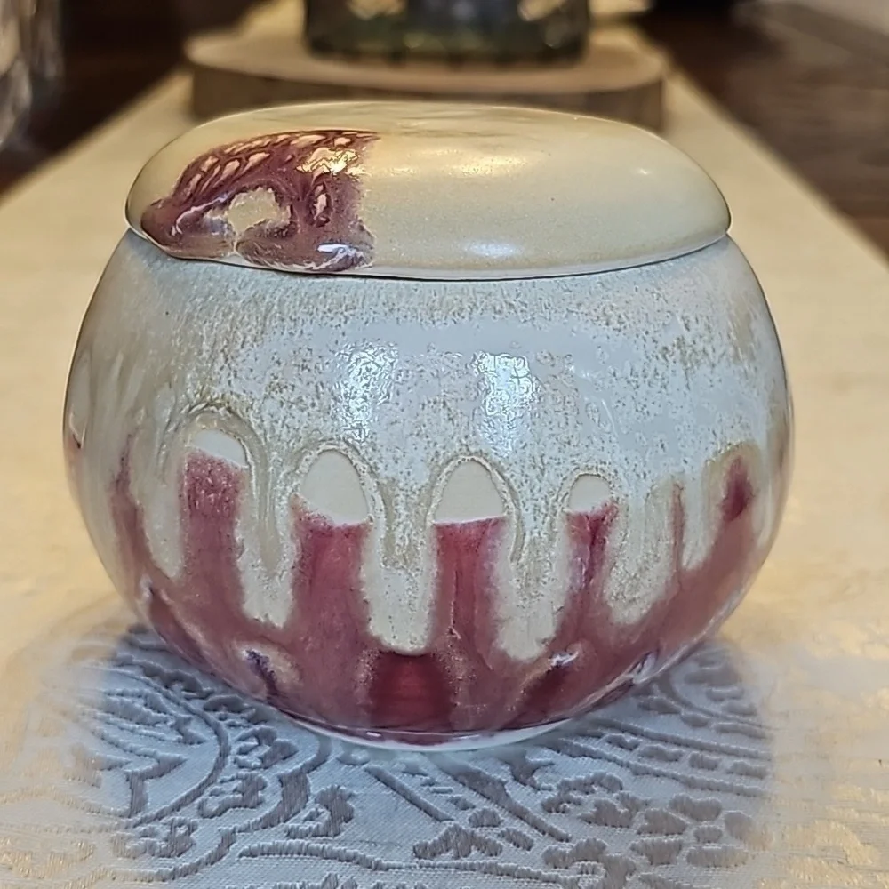 Pine Eddy Ceramic Handmade Burgundy & Cream Butter Crock/Bell
